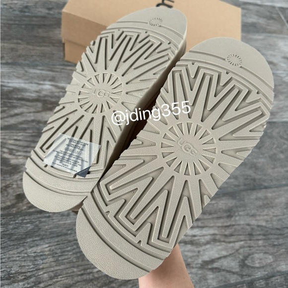 Brand New UGG Tazz Slippers Sand (Women’s) - Picture 5 of 10